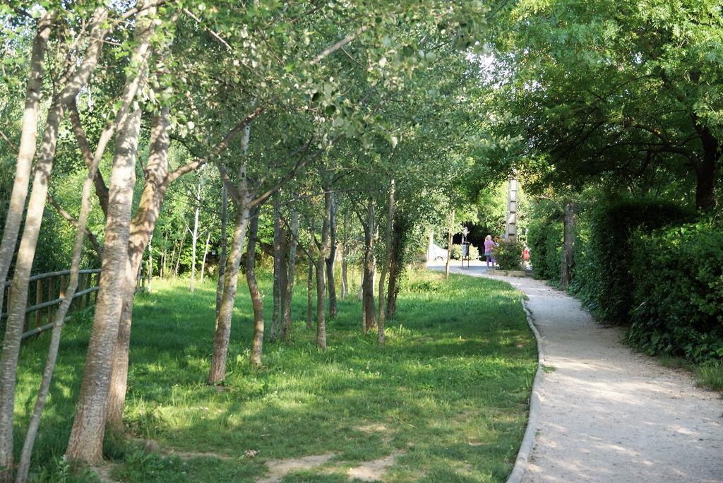 Апартаменты Colombe Л'Иль-сюр-ла-Сорг Экстерьер фото